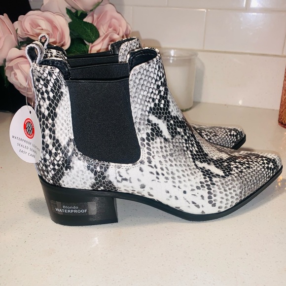 Blondo Emelia Snake Waterproof Chelsea Bootie - Picture 5 of 13